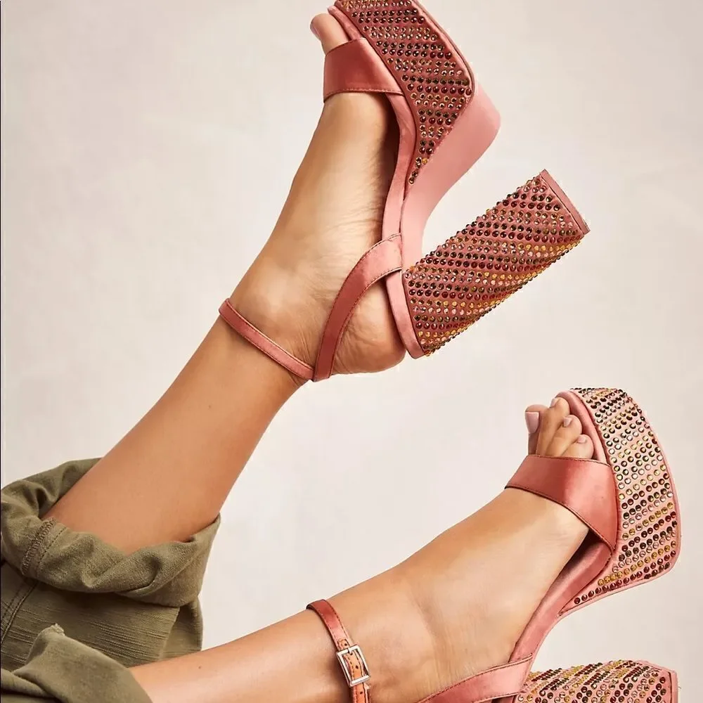 New Jeffrey Campbell Carrie Platform Sandals